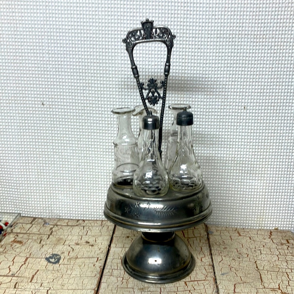 Victorian castor set